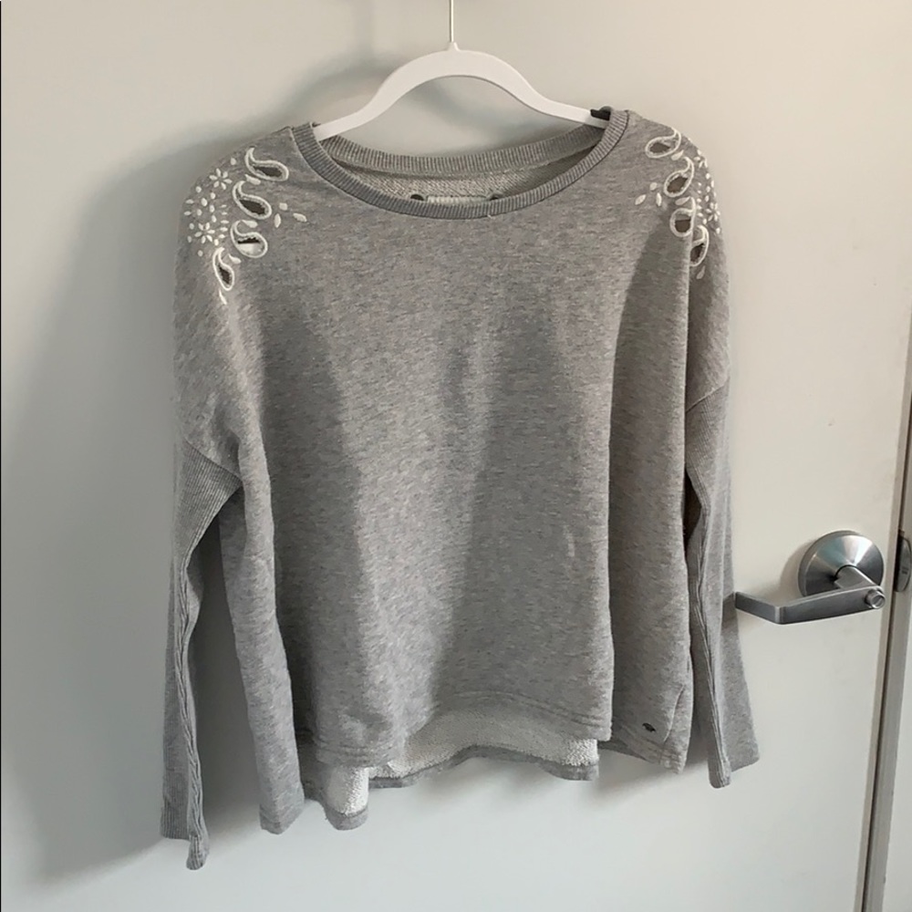 American Eagle Grey Sweater